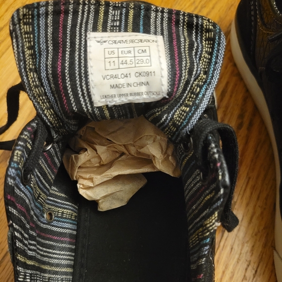 Men's Size 11 Sneakers - Picture 5 of 7